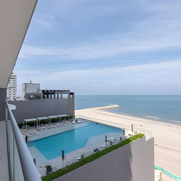 Beautiful Oceanfront Apartment - Morros City 801 - Apartment - 1
