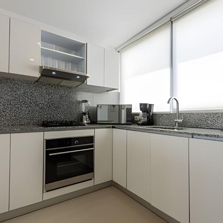 Beautiful Oceanfront Apartment - Morros City 801 - Apartment - 2