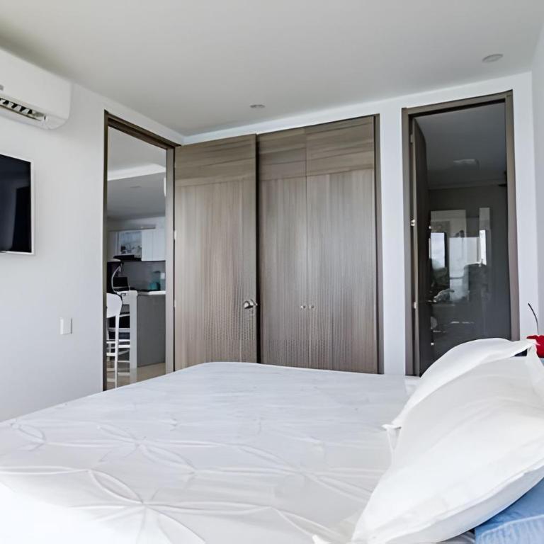 Spectacular 2-Bd Apt on 21st Floor - Morros City - Apartment - 8