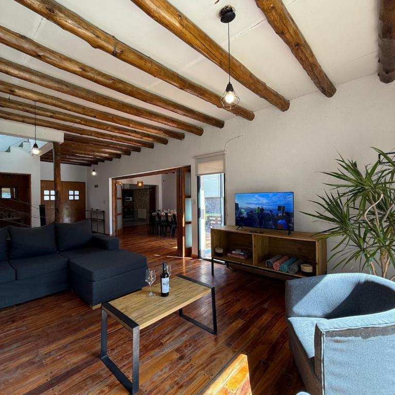 Gran Casa con Piscina - Casa de 4 dormitorios - 1