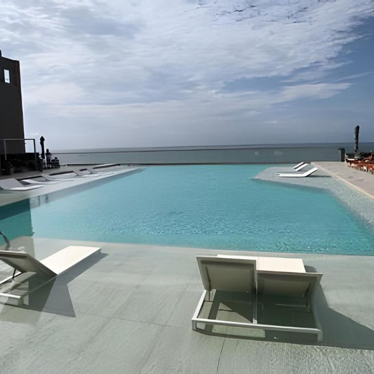 Spectacular 2-Bd Apt on 21st Floor - Morros City - Apartment - 37