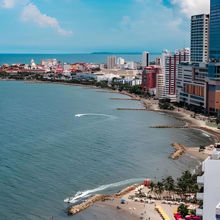 Spectacular 2-Bd Apt on 21st Floor - Morros City - Apartment - 49