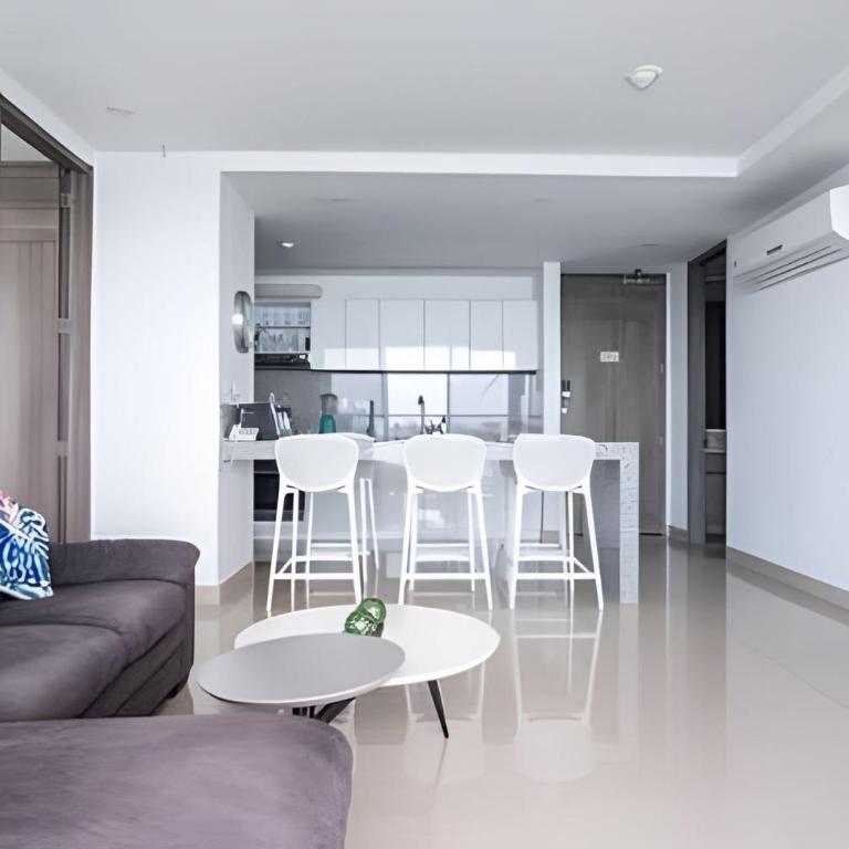 Spectacular 2-Bd Apt on 21st Floor - Morros City - Apartment - 57