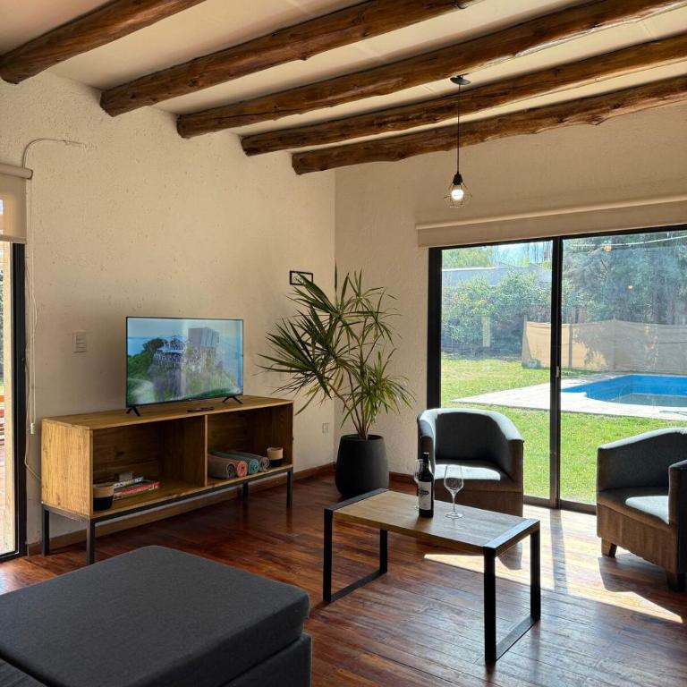 Gran Casa con Piscina - Casa de 4 dormitorios - 2