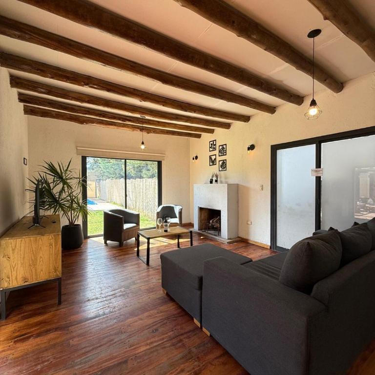 Gran Casa con Piscina - Casa de 4 dormitorios - 4