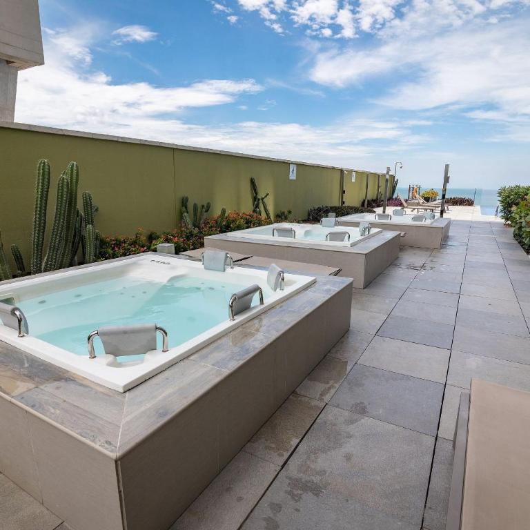 H2 Luxury 1 Bd Apt, 23rd Floor. Complementary maid - Apartment - 59