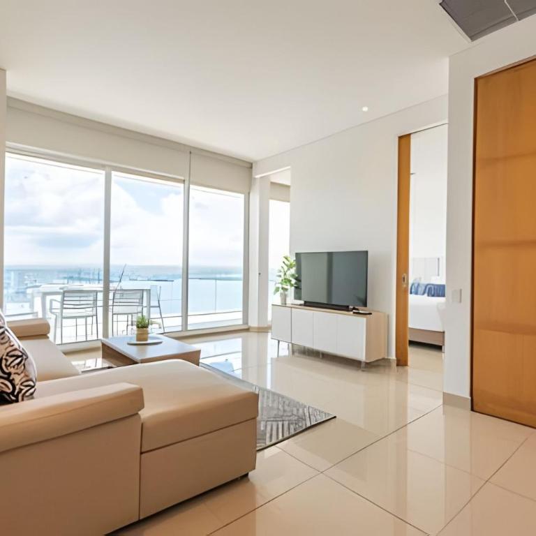 Spectacular Bay View! 26th Floor H2 Hyatt - Apartment - 8