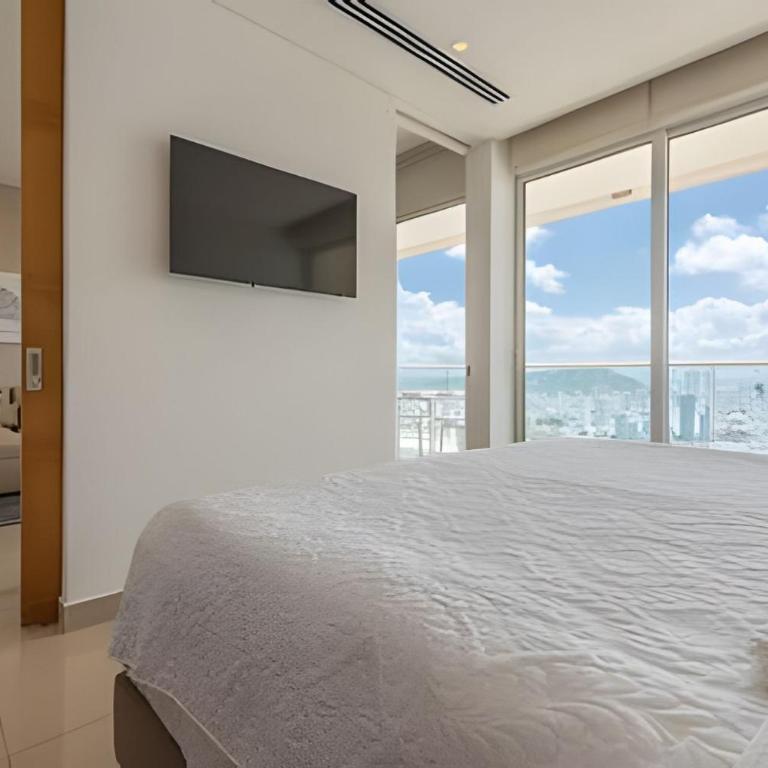 Spectacular Bay View! 26th Floor H2 Hyatt - Apartment - 33