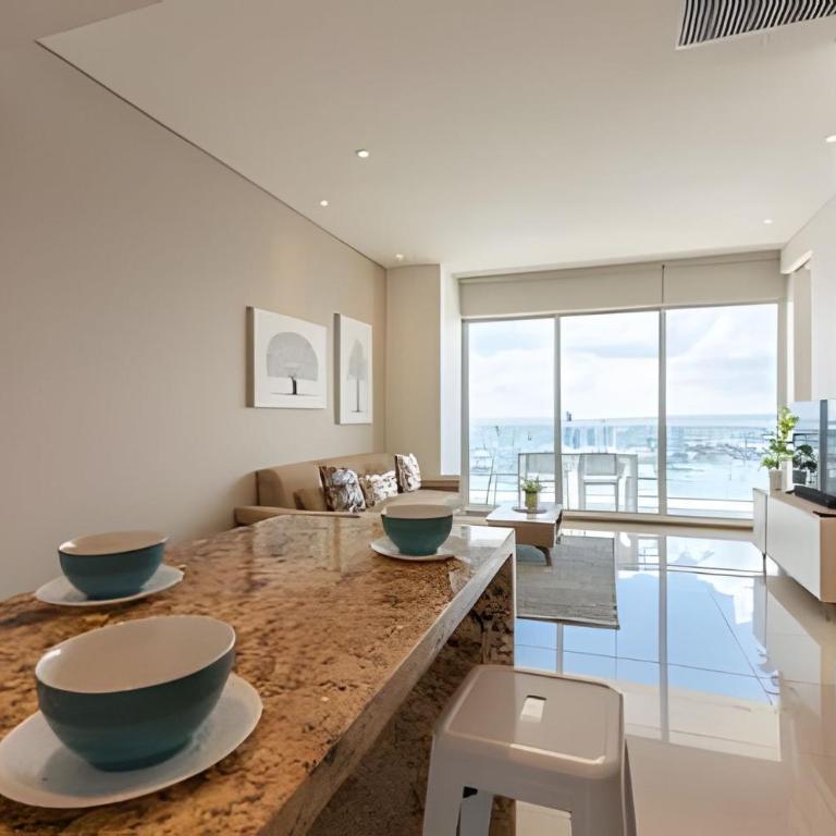 Spectacular Bay View! 26th Floor H2 Hyatt - Apartment - 41