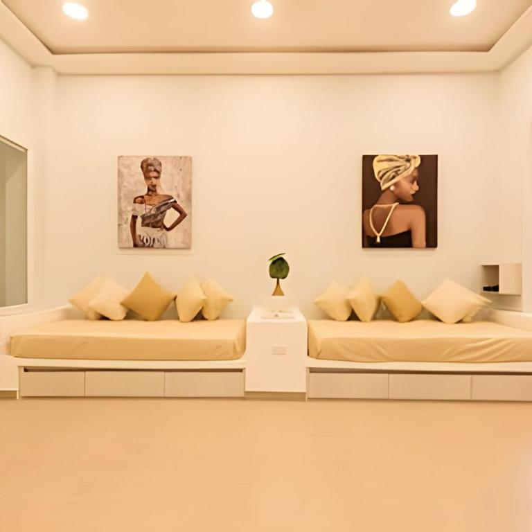 Apt with balcony in the Historic Center - Zaher G - Apartment - 22
