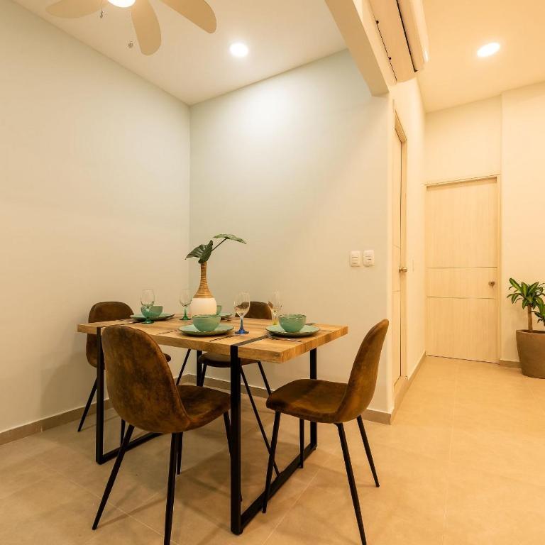 Apt with balcony in the Historic Center - Zaher G - Apartment - 30