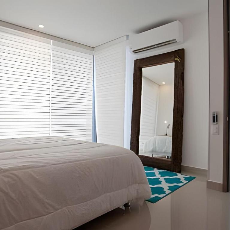 Morros City-Spectacular 38th Floor apt Bocagrande - Apartment - 4