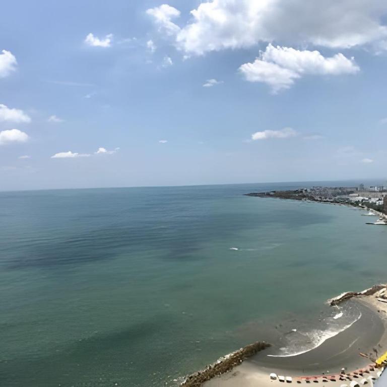 2704 Morros City - Spectacular beachfront apt - Apartment - 40
