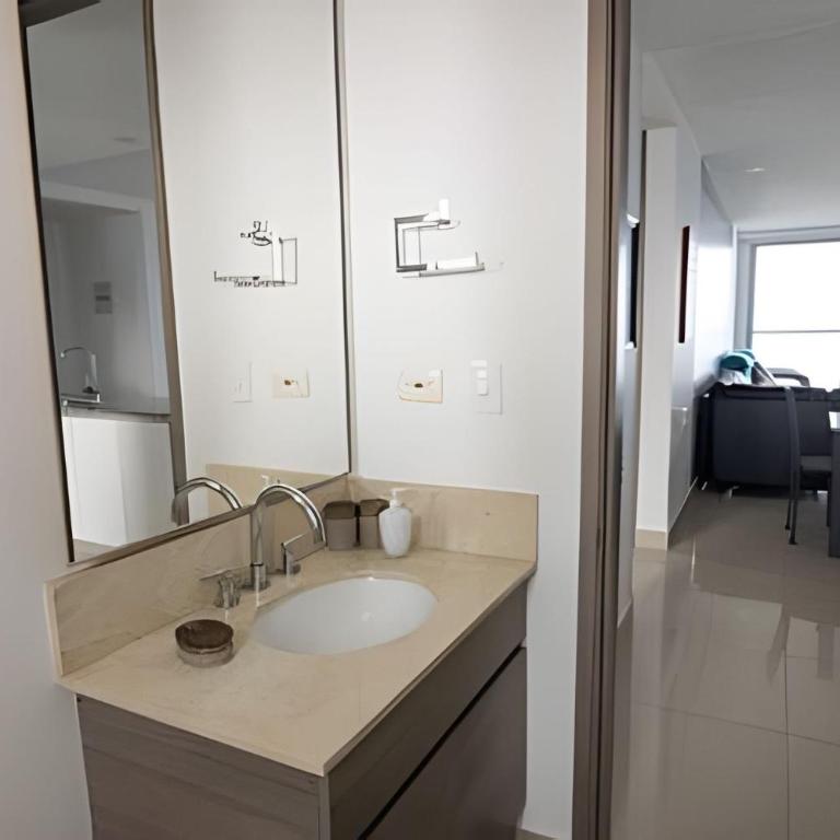 Spectacular 2 bd apt on the 27th Floor-Morros City - Apartment - 21