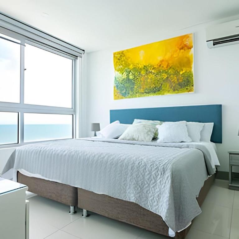 Lujoso Apto Vista al Mar Piso 34 - Palmetto Beach - Apartment - 2