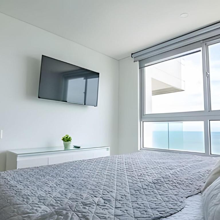 Lujoso Apto Vista al Mar Piso 34 - Palmetto Beach - Apartment - 6