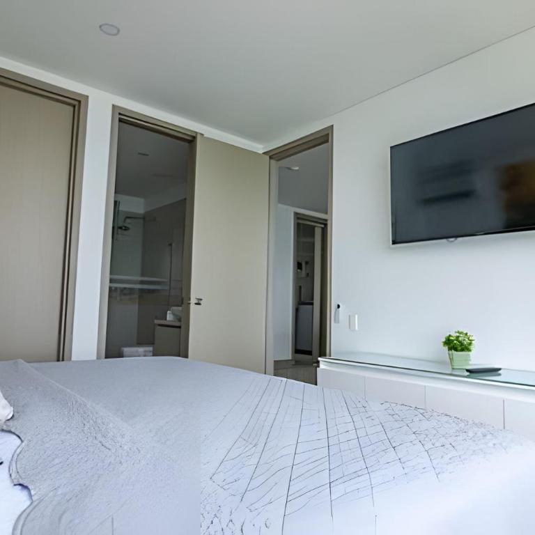 Lujoso Apto Vista al Mar Piso 34 - Palmetto Beach - Apartment - 9
