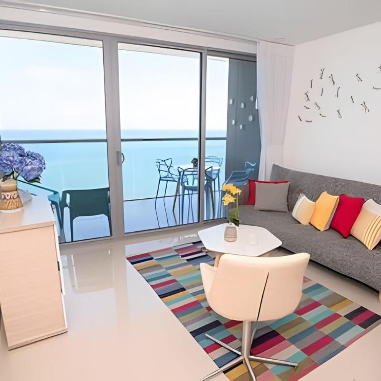 Morros City - Luxurious Ocean View apt 28th Floor - Apartment - 38