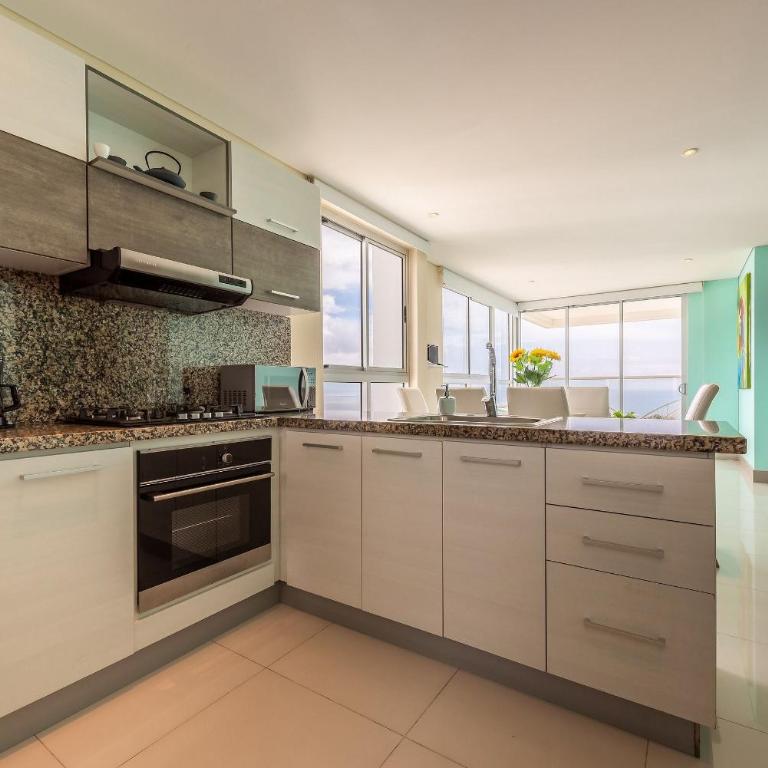 29th Floor Spectacular Apt in Palmetto Beach - Apartment - 16