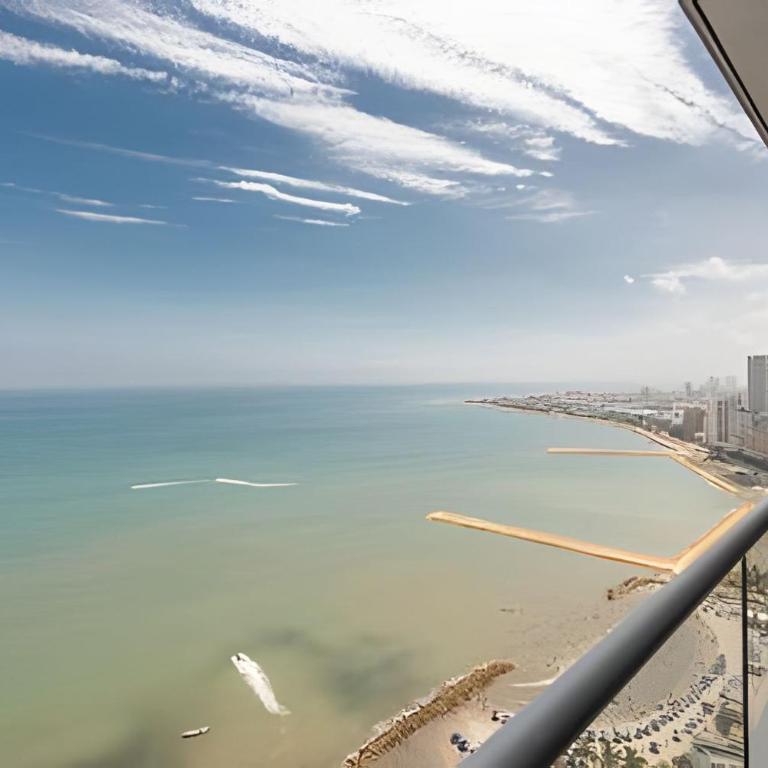 Luxurious 2-bedroom apartment on the 30th floor - Apartment - 26