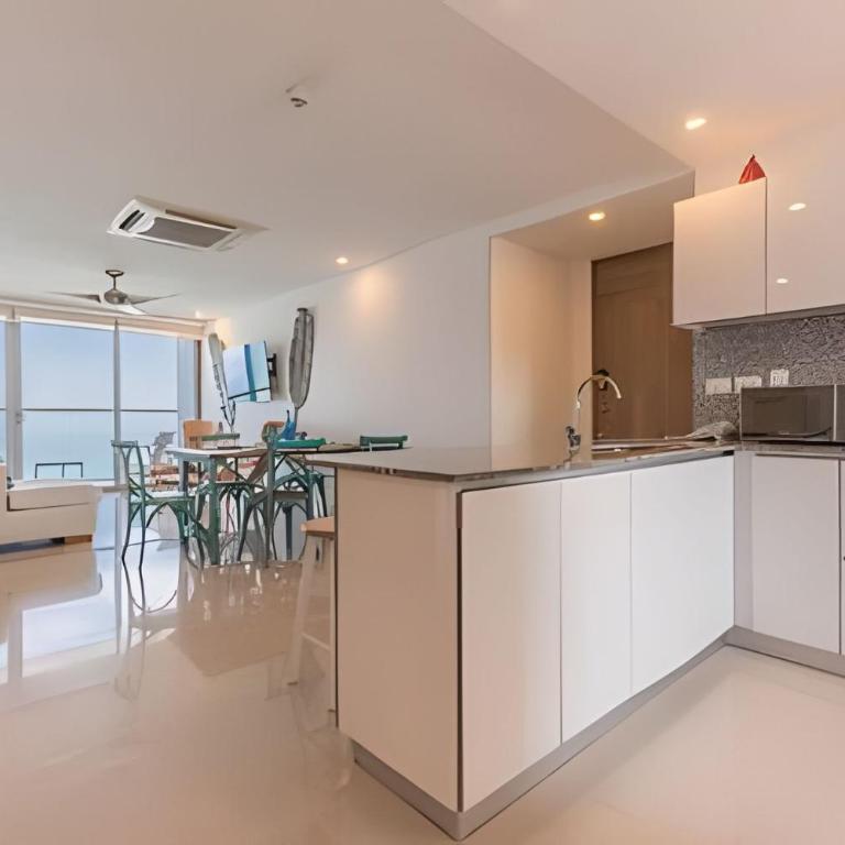 Luxurious 2-bedroom apartment on the 30th floor - Apartment - 38
