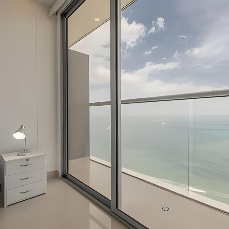 Luxurious 2 Bedroom apt, 32nd Floor - Morros City - Apartment - 5