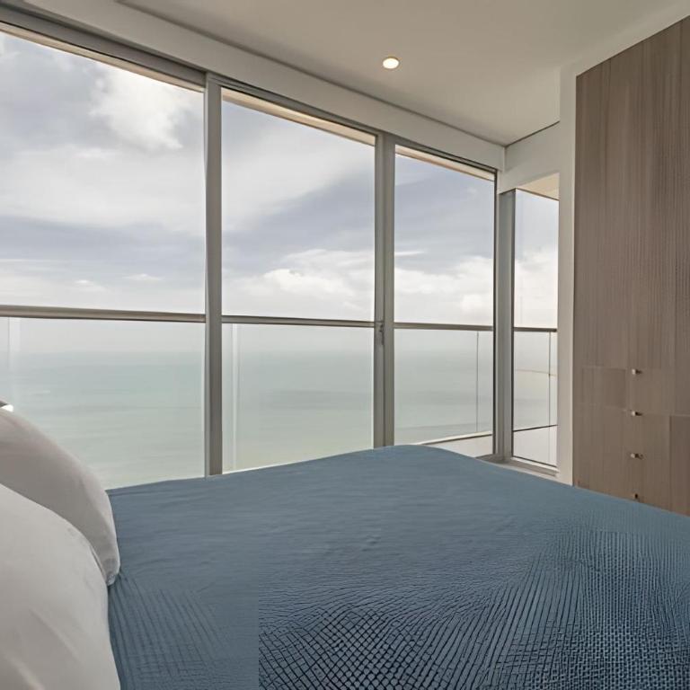 Luxurious 2 Bedroom apt, 32nd Floor - Morros City - Apartment - 7