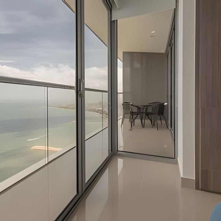 Luxurious 2 Bedroom apt, 32nd Floor - Morros City - Apartment - 8