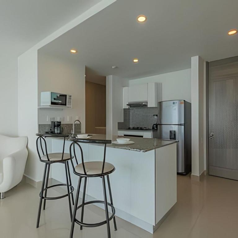 Luxurious 2 Bedroom apt, 32nd Floor - Morros City - Apartment - 30