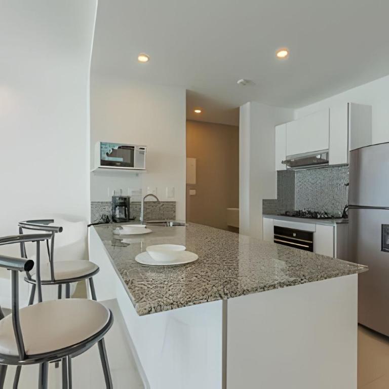 Luxurious 2 Bedroom apt, 32nd Floor - Morros City - Apartment - 33
