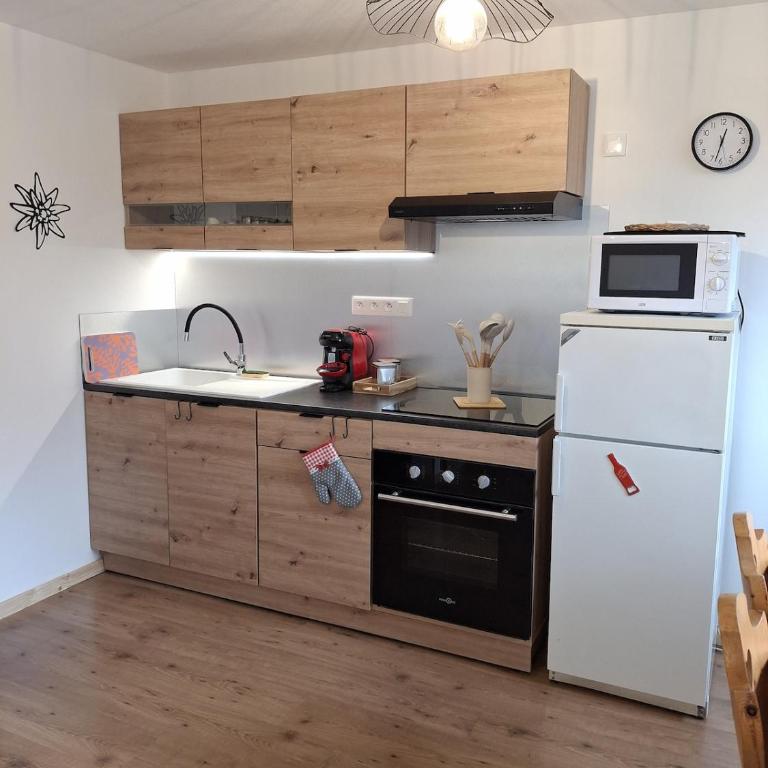 L'Éterlou 4 personnes, proche télécabine - Appartement 1 Chambre - 12
