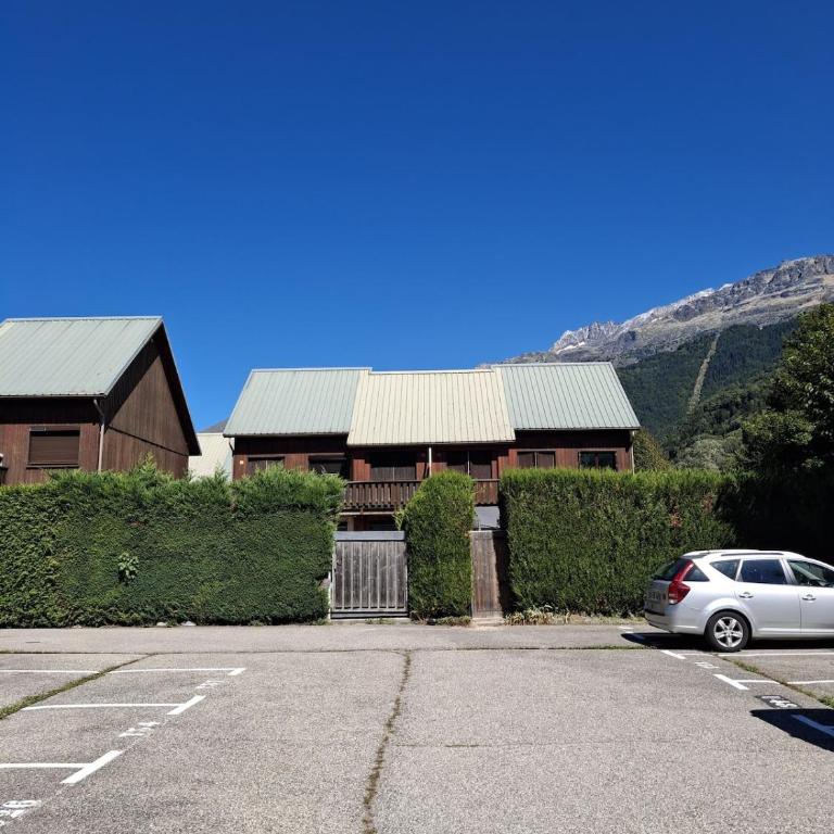 L'Éterlou 4 personnes, proche télécabine - Appartement 1 Chambre - 25