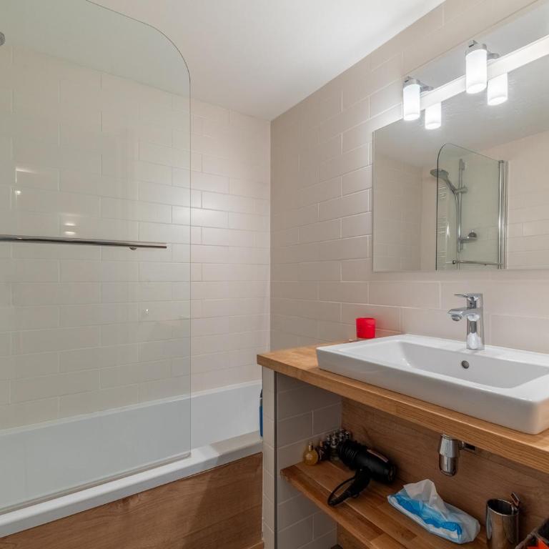Appartement calme 3 pièces aux Allues avec WIFI et parking - FR-1-411-967 - Appartement - 4