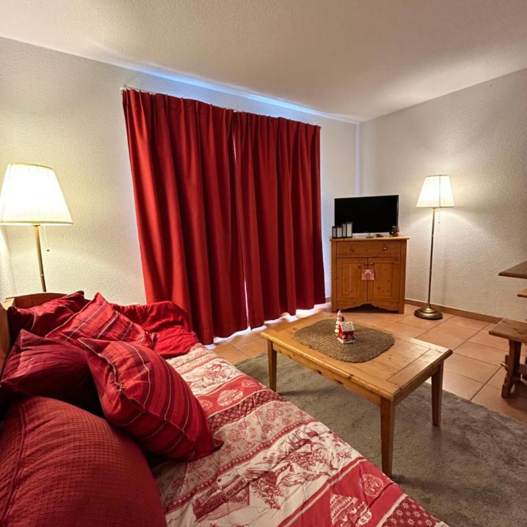 Chalet VARS 8 à 10 personnes, proche des pistes - Chalet - 10