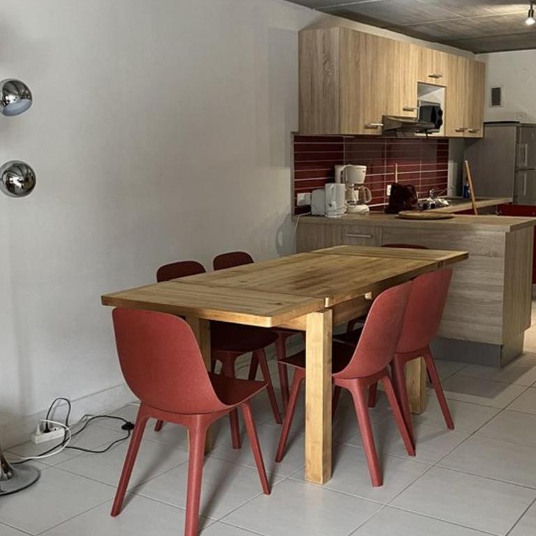 Appartement 3 pièces rénové, 8 pers, proche pistes, Wifi - FR-1-687-23 - Apartamento - 6