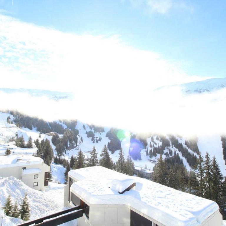 Studio rénové 4 pers avec balcon sud, proche pistes et commerces, casier à skis, parking - FR-1-687-33 - Studio - 4