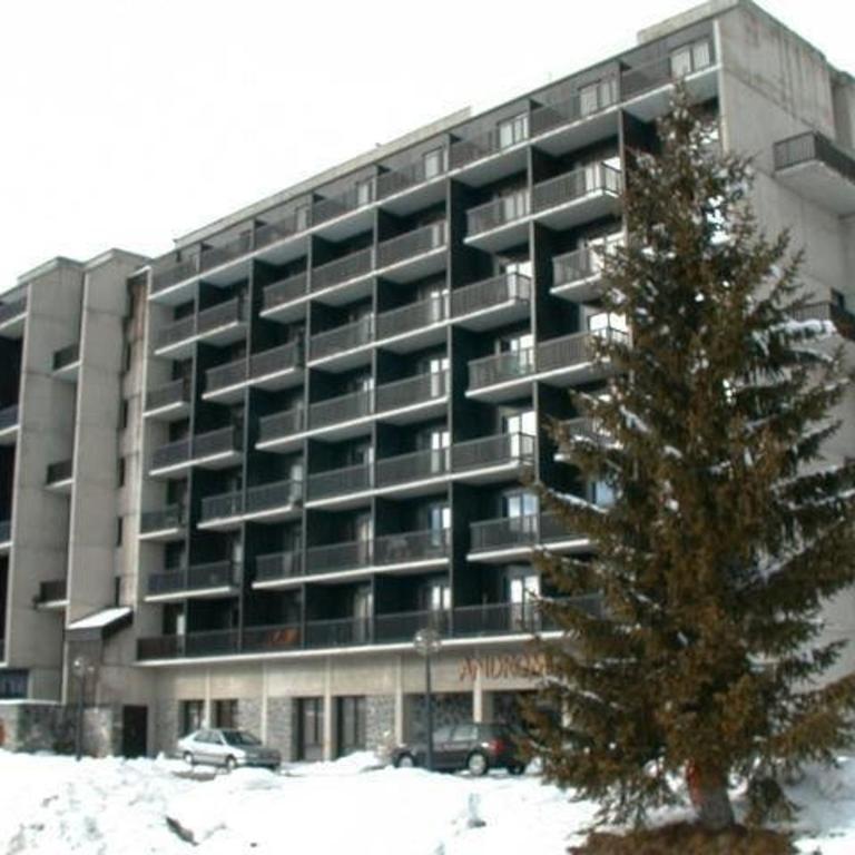 Studio rénové 4 pers avec balcon sud, proche pistes et commerces, casier à skis, parking - FR-1-687-33 - Studio - 7