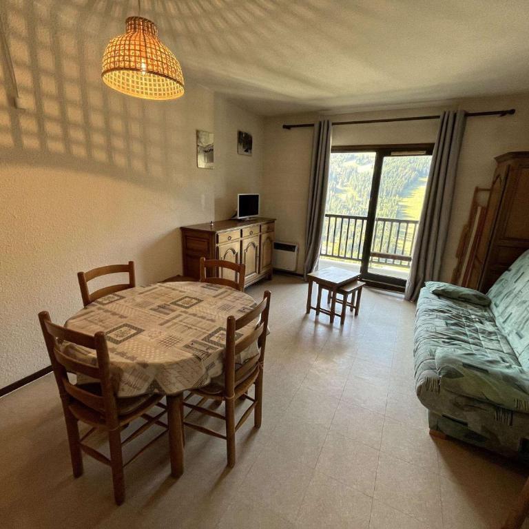 Studio pour 4 pers., proche pistes et commerces, balcon sud, à Flaine Forêt - FR-1-687-66 - Studio - 8