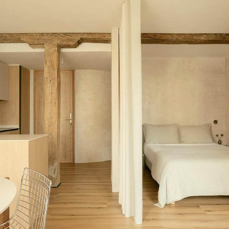 Enea Living - Studio Apartment with Balcony and River View - 24