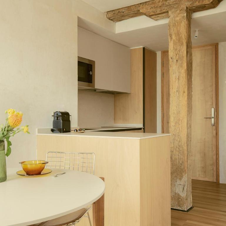 Enea Living - Studio Apartment with Balcony and River View - 20