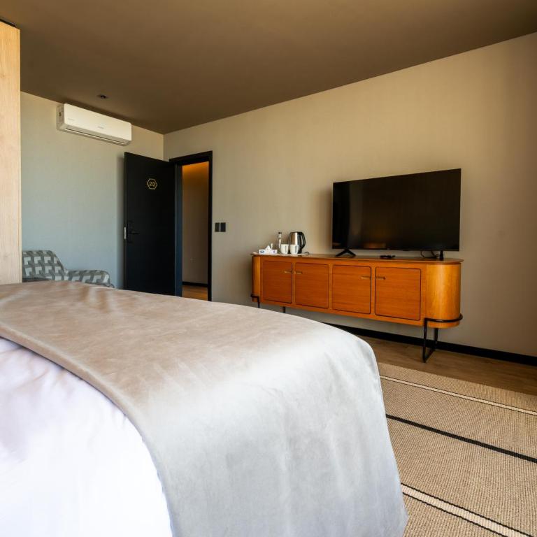Bravo Hotel - Suite - 5
