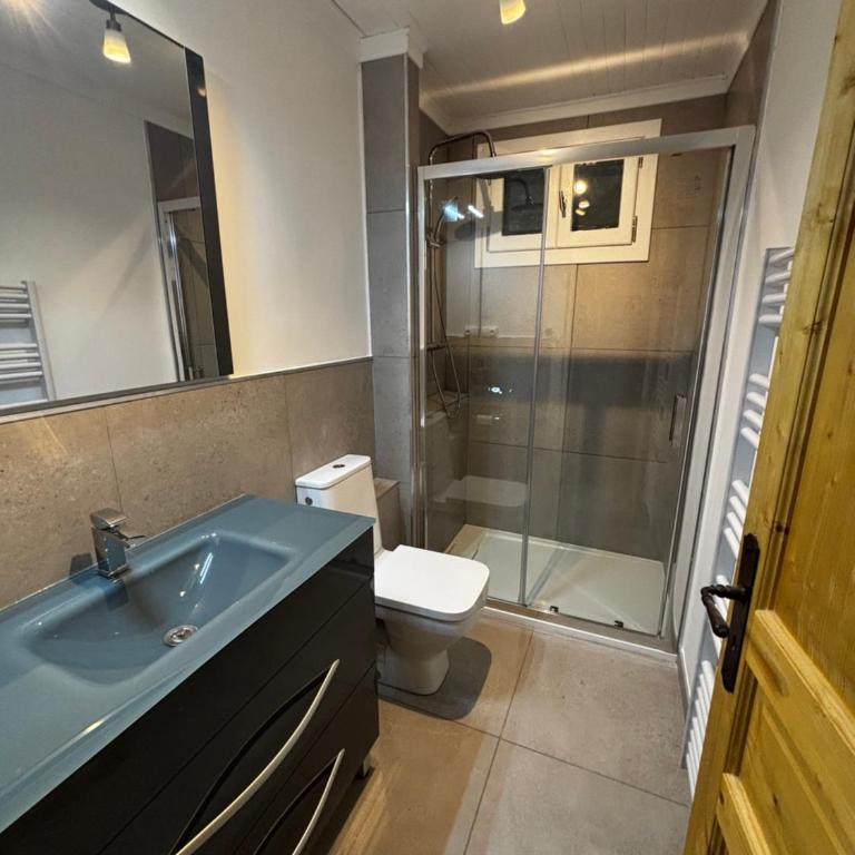 Chalet Le Doux Si, Large Self-Contained Apartment, 2km from Doucy-Combelouvière and close to Valmorel - Appartamento con 2 Camere da Letto - 15