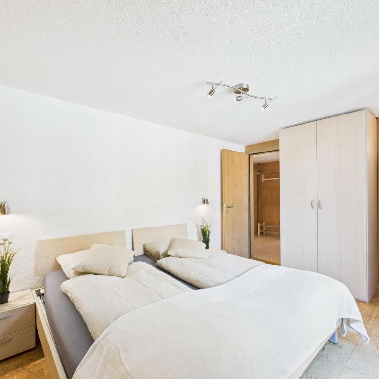 Vacation rental for families & groups - Apartment - 13