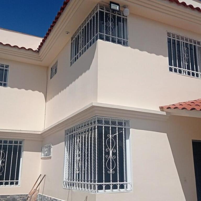 Casa en Atuntaqui - Three-Bedroom House - 1