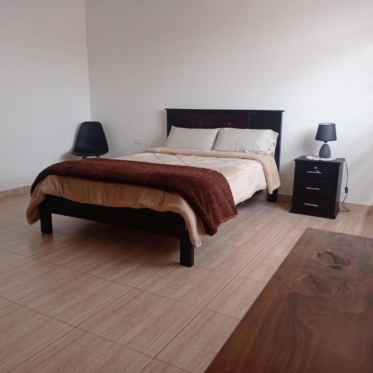 Casa en Atuntaqui - Three-Bedroom House - 7
