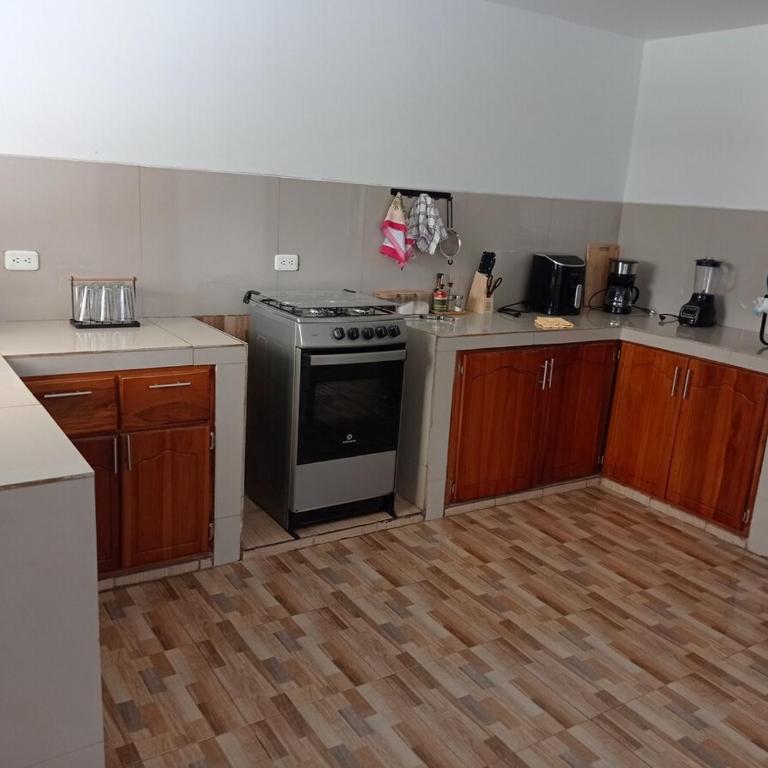 Casa en Atuntaqui - Three-Bedroom House - 10