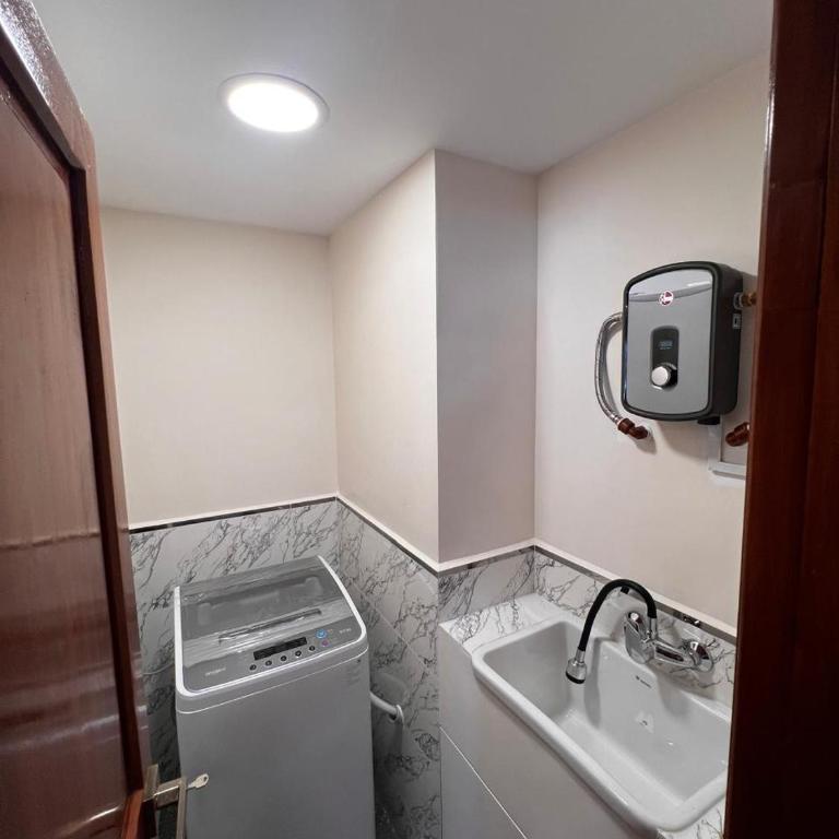 Comfortable flat 2-hab near US embassy - pet friendly - Two-Bedroom Apartment - 3