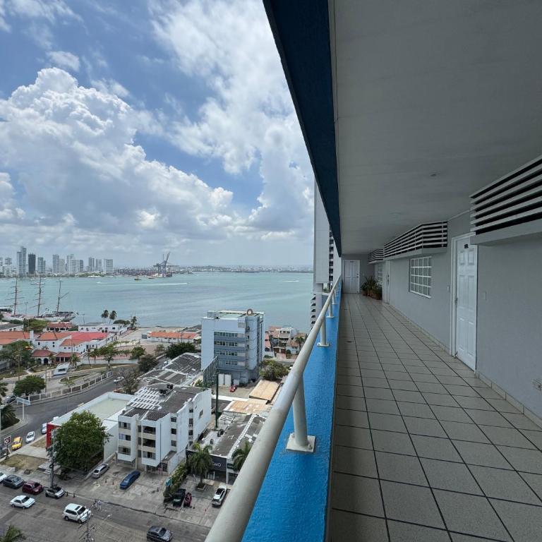 Apartamento en Bocagrande con vista lateral al mar ICDI - Two-Room Apartment - 4