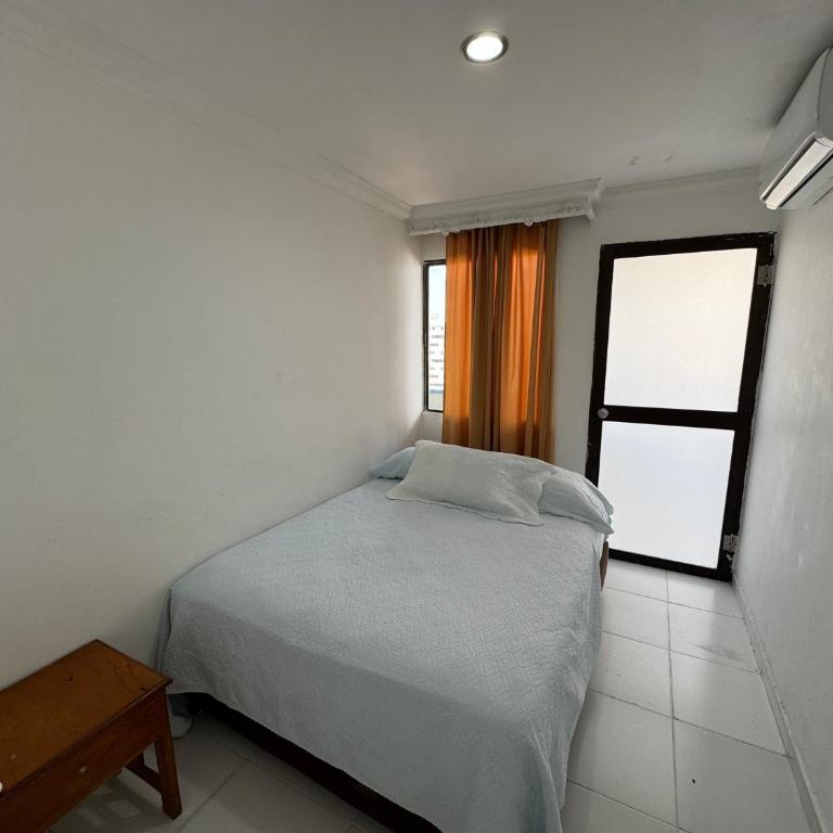 Apartamento en Bocagrande con vista lateral al mar ICDI - Two-Room Apartment - 5