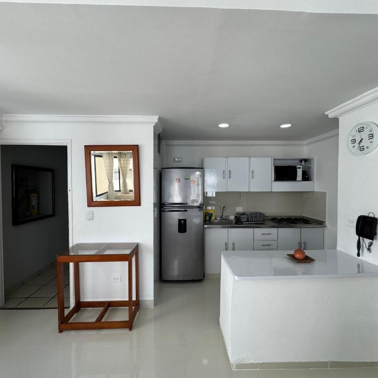 Apartamento en Bocagrande con vista lateral al mar ICDI - Two-Room Apartment - 11